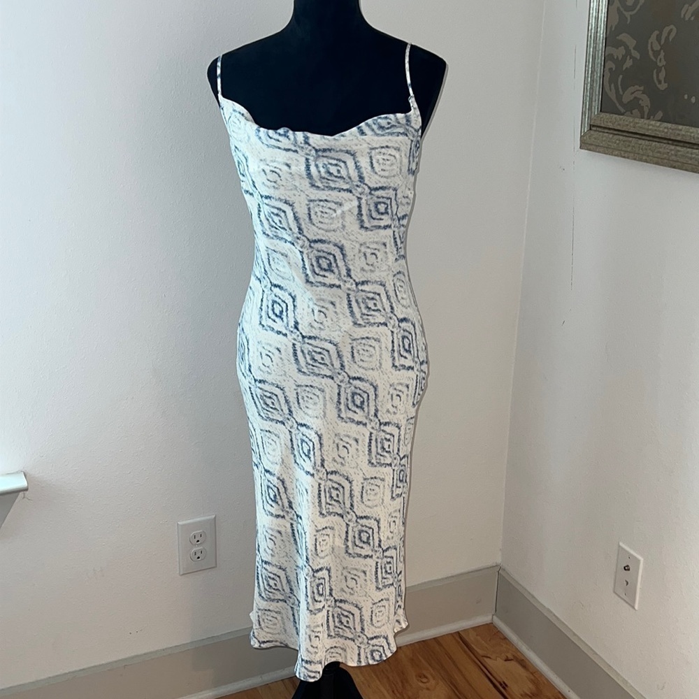 Collective Concepts draped cowl neck ivory blue print fitted silhouette dress S